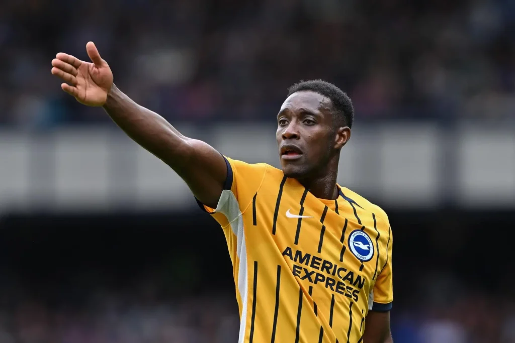 Danny Welbeck of Brighton & Hove Albion instructs during the Premier League match Everton vs Brighton